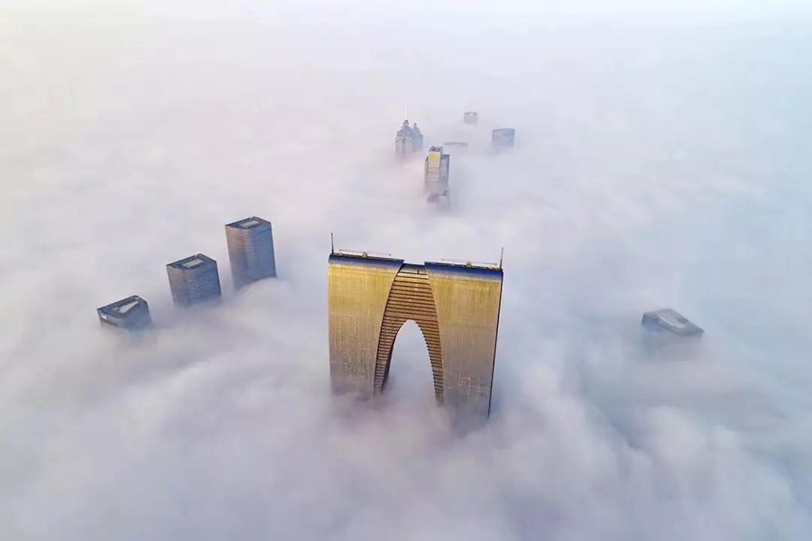 在霧霾天，讓陽光照明為人們的健康“保駕護(hù)航”