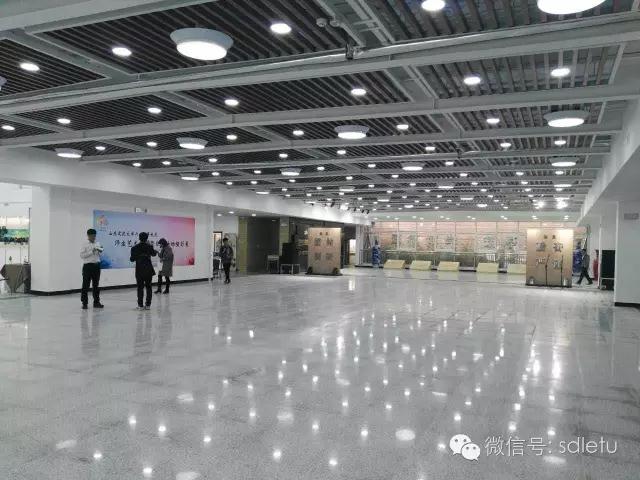 山東大學(xué)藝術(shù)展廳