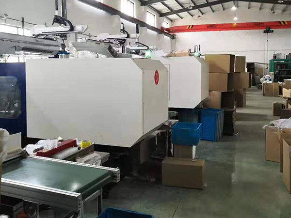 注塑機(jī)水垢怎么清洗，心日源給你不一樣的解決方案